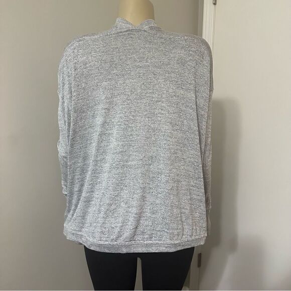 Athleta Lightweight Dolman Sleeve Cardigan Size Medium Modal Thumbholes - Picture 7 of 8